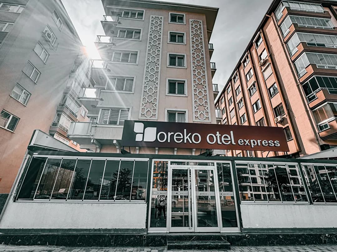 Oreko Express Otel
