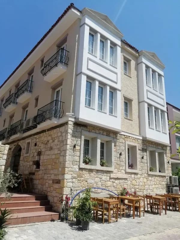 Adil Otel Çeşme