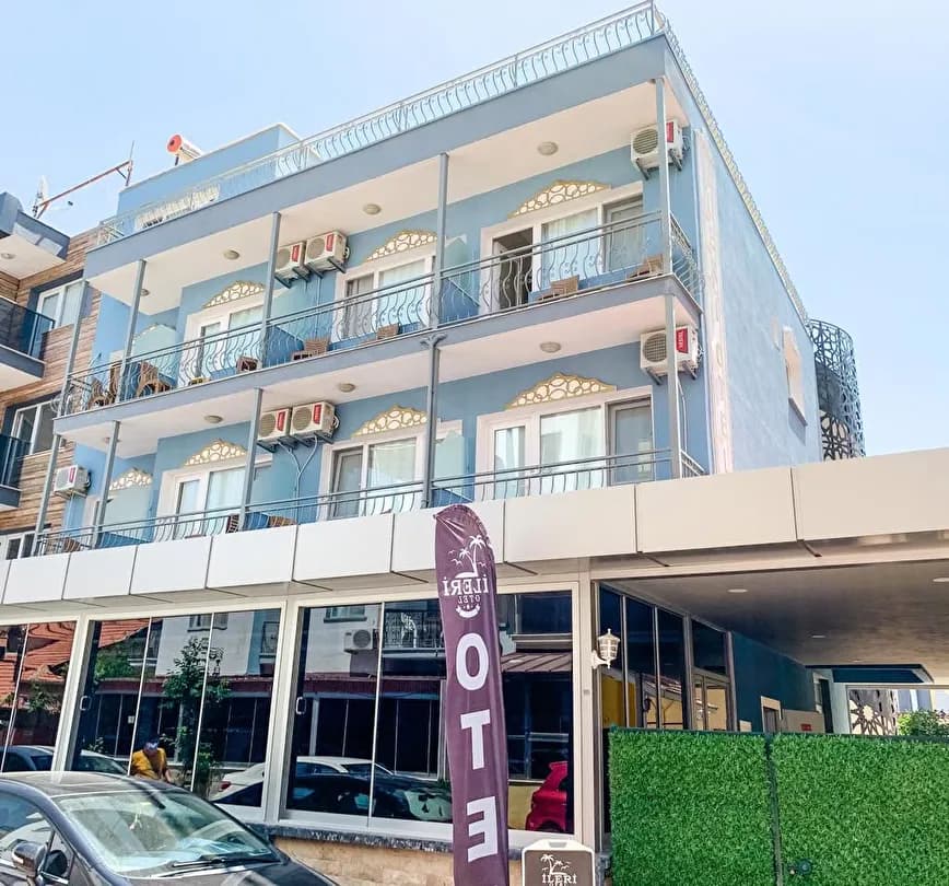 İleri Otel