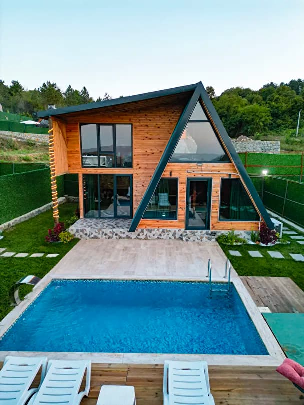 Ateş Böceği Mercan Bungalov